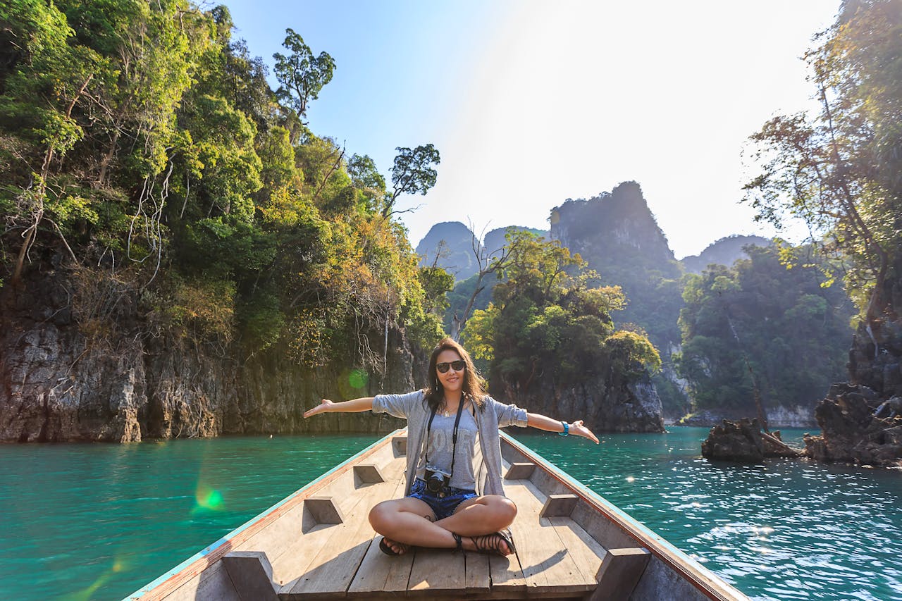 lady giving a river tour